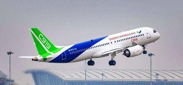 国产大飞机强势登场视频,翱翔蓝天，铸就民族航空新篇章