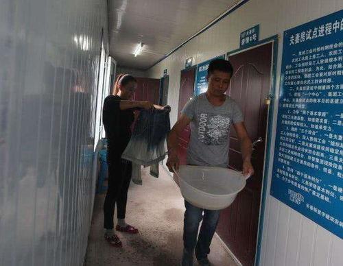 工地临时夫妻视频国产,揭秘建筑工地的情感世界