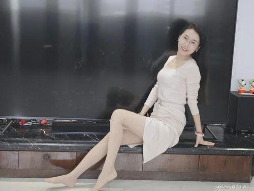 国产肉丝袜老师在线视频